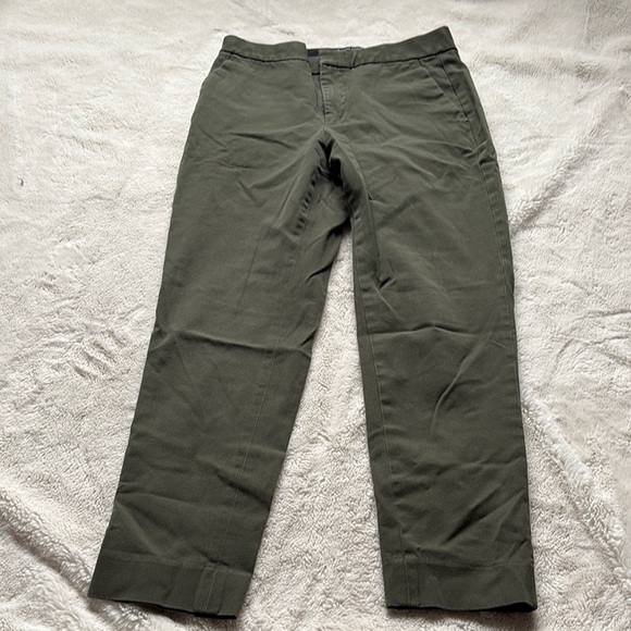 Banana Republic Olive Green Chino Pants | Classic Straight Leg Cotton Trousers - Picture 1 of 7